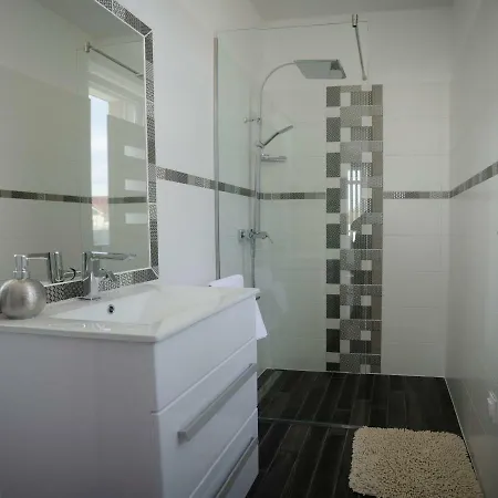 Pe-ki Lux Apartman